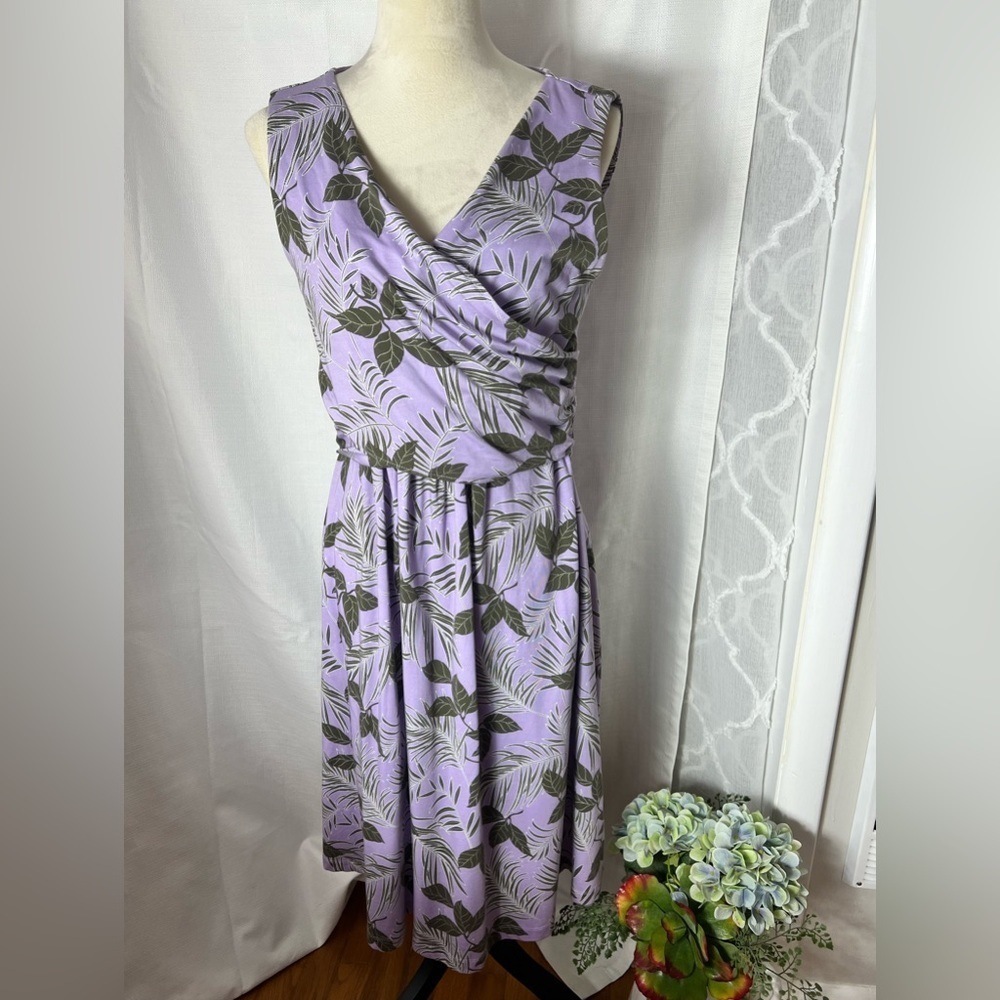 LANDS END szM-TALL TROPICAL DRESS PURPLE GREEN FLATTERING CROSS TOP SOFT FABRIC